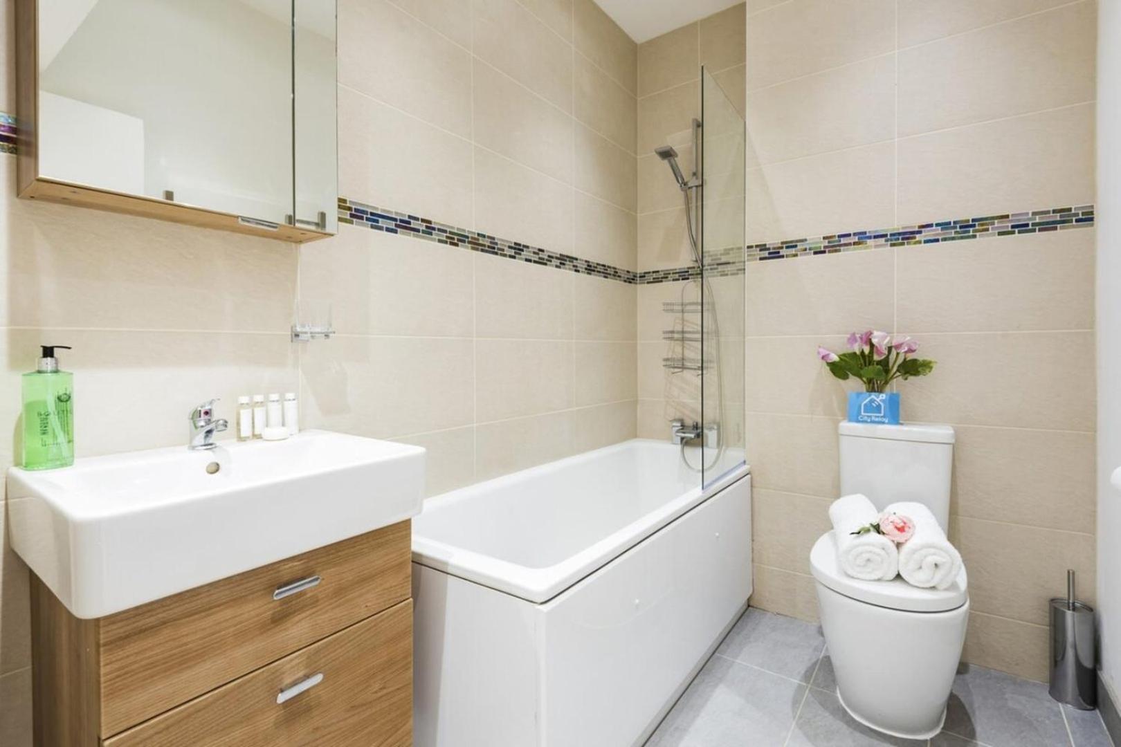 דירות לונדון Bright And Modern Earls Court Gem מראה חיצוני תמונה
